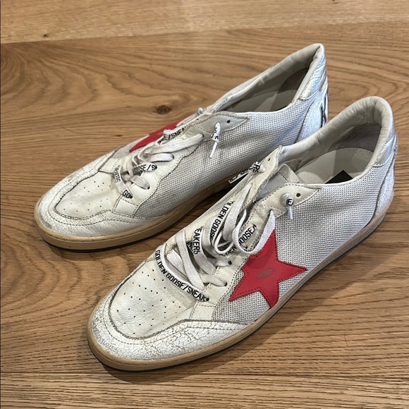Golden Goose White and Red Star Sneakers - Picture 4 of 4